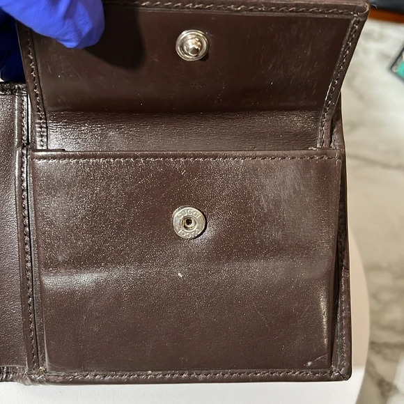 GUCCI MENS BIFOLD WALLET IN GOOD USED CONDITION. - Picture 8 of 10